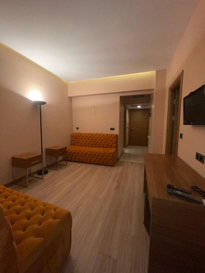 Classes Hotel Airport Istanbul Exterior photo