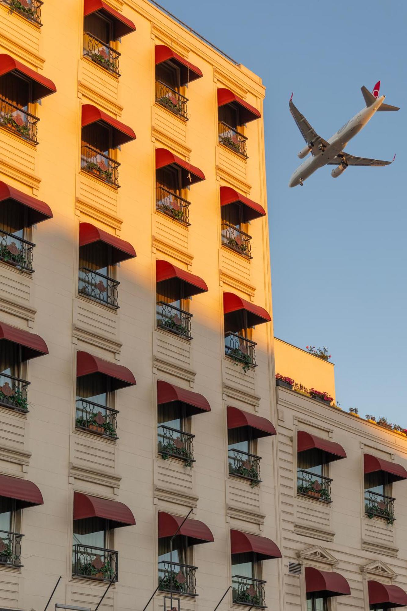 Classes Hotel Airport Istanbul Exterior photo